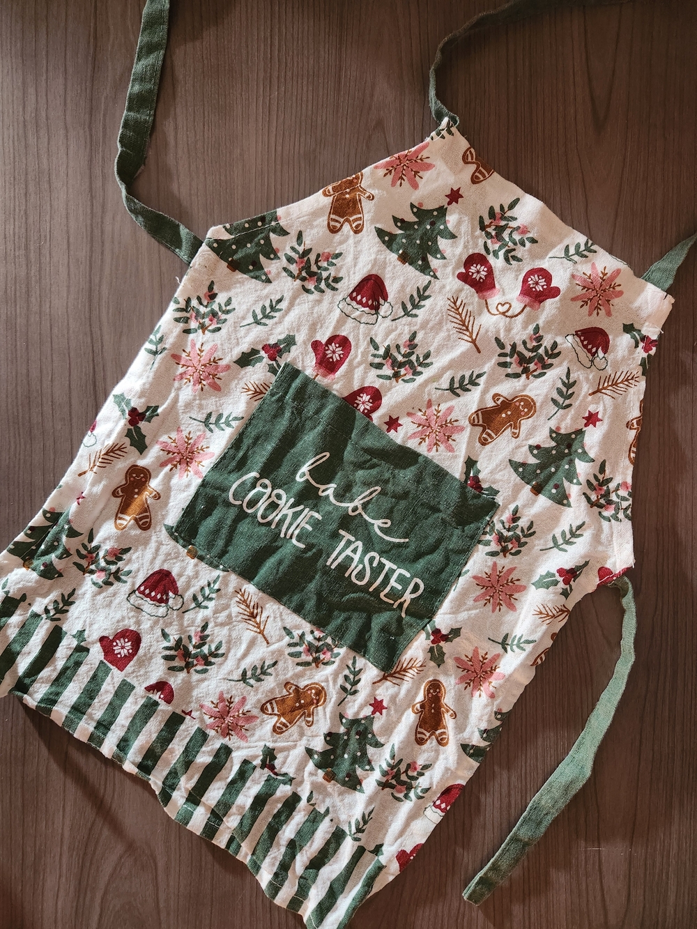 Kids Holiday Cookie Taster Apron - Green & White